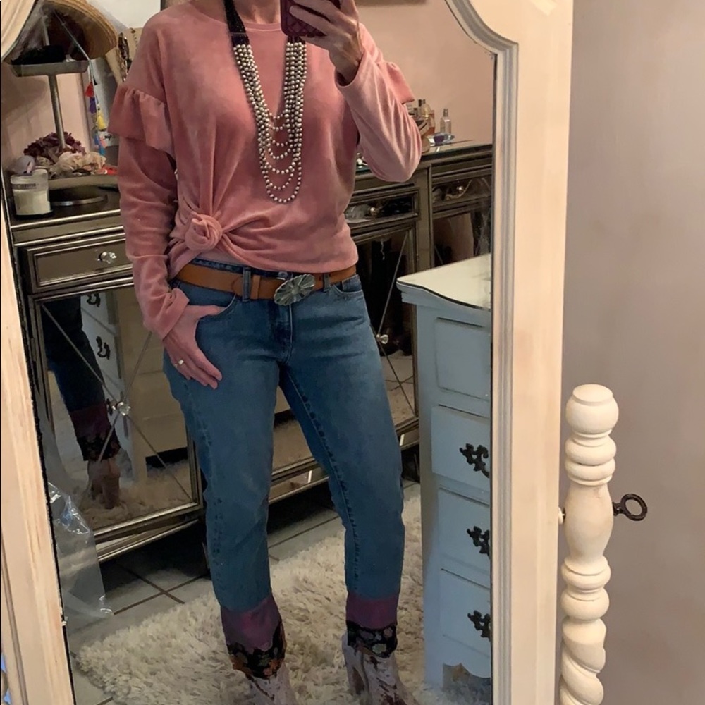 Two by Vince Camuto Velour Top - Picture 5 of 9
